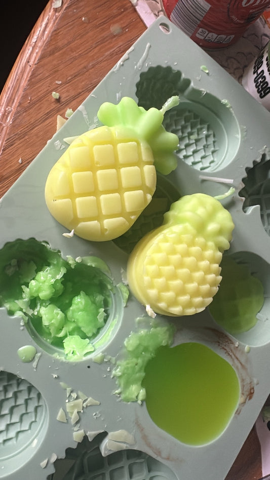 Pineapple wax play candles